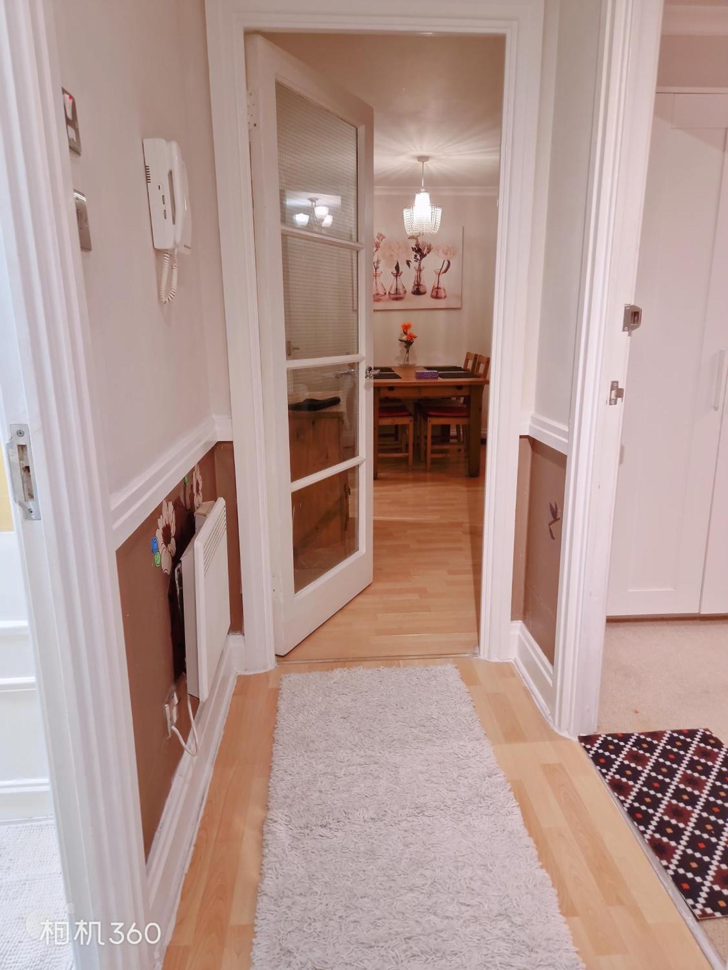 Charming Three Bedroom By The Thames *